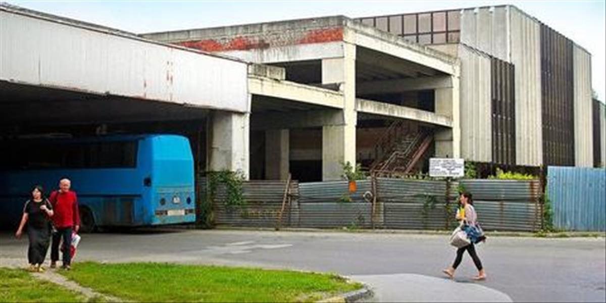 Stará autobusová stanica v Banskej Bystrici končí, od novembra ľuďom poslúži dočasná