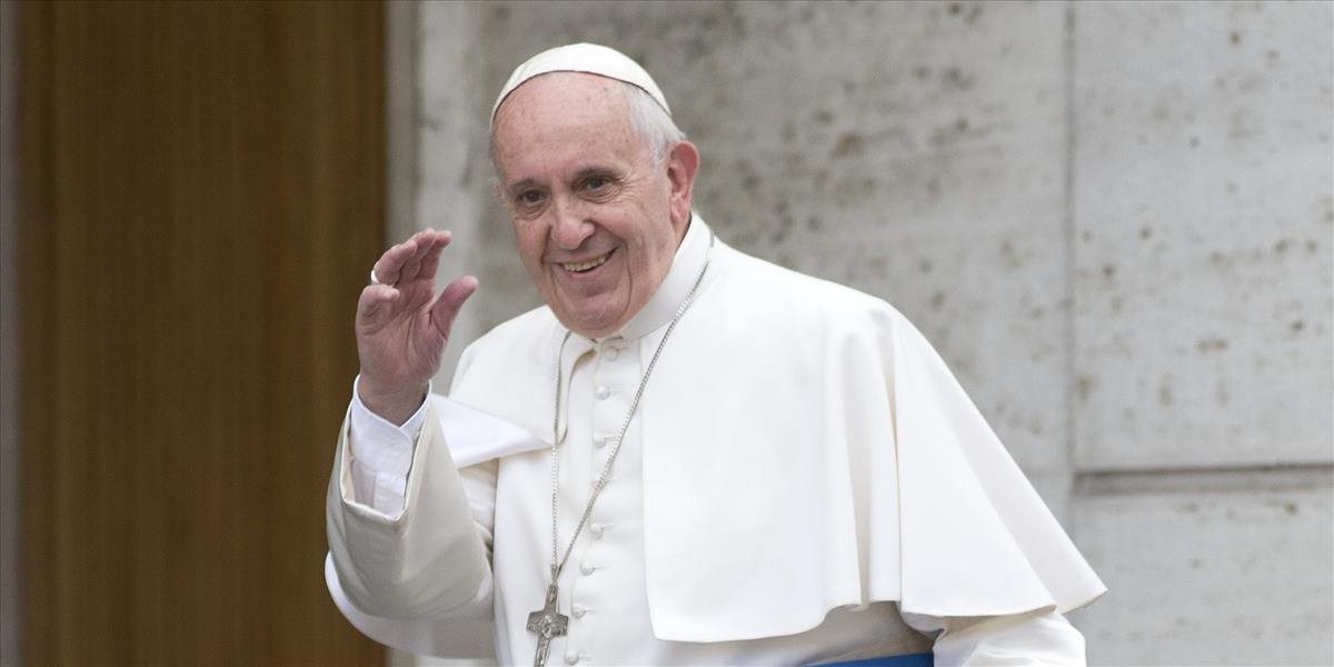 Vatikán poprel novinový článok, pápež František nádor na mozgu nemá