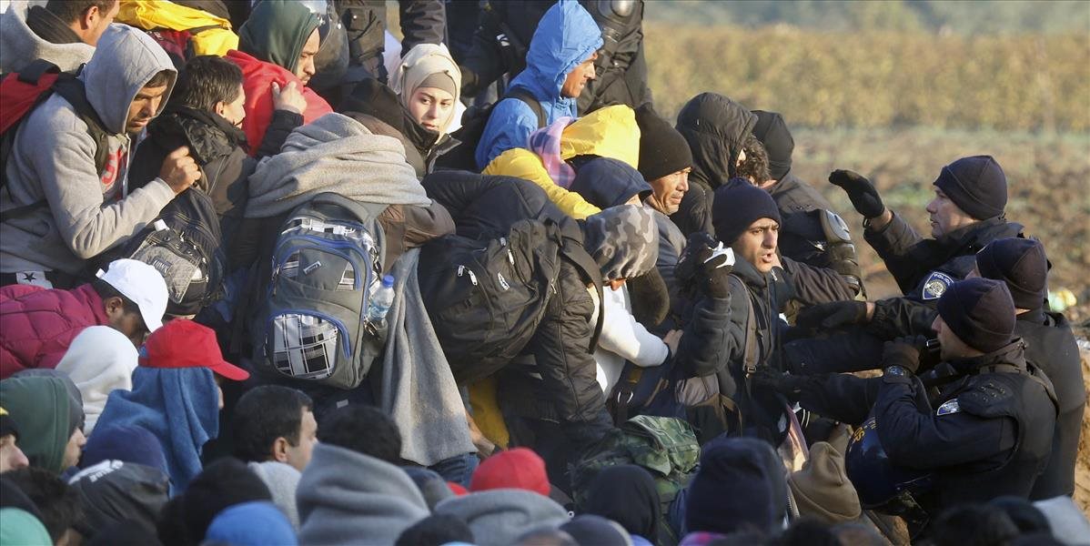 Prílev utečencov cez Stredomorie sa pred príchodom zimy môže ešte zvýšiť