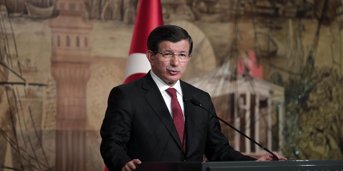 Turecký premiér: Politická zmena v Sýrii musí znamenať Asadovo odstúpenie