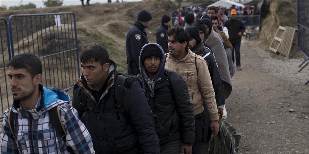 Do Maďarska preniklo 39 ilegálnych migrantov, niektorých trestne stíhajú za falšovanie dokladov