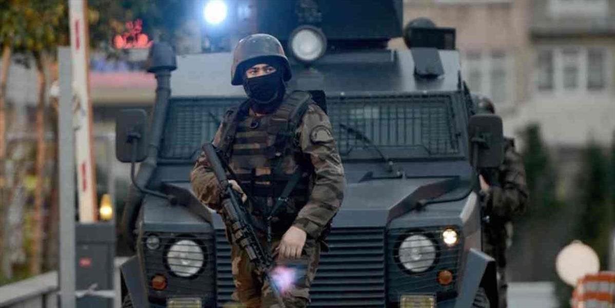 Prestrelka v Turecku: Zahynuli dvaja policajti a štyria militanti IS
