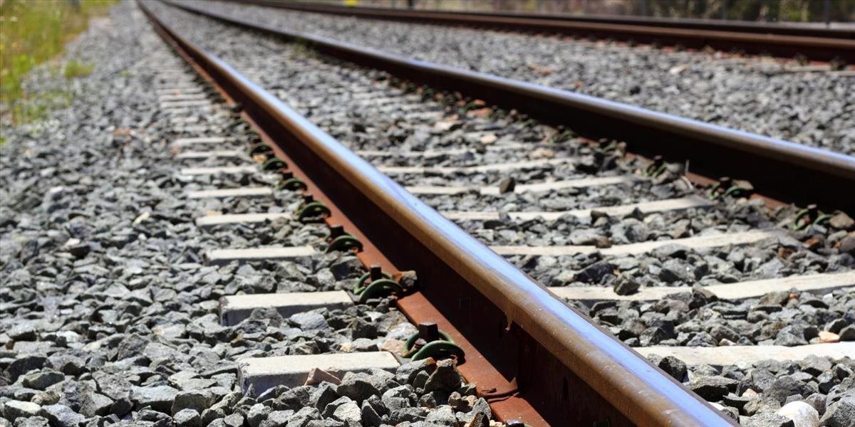 Dráma v Šenkviciach: Muži sa pobili a vyskočili z rýchlika, zabil ich oprotiidúci vlak