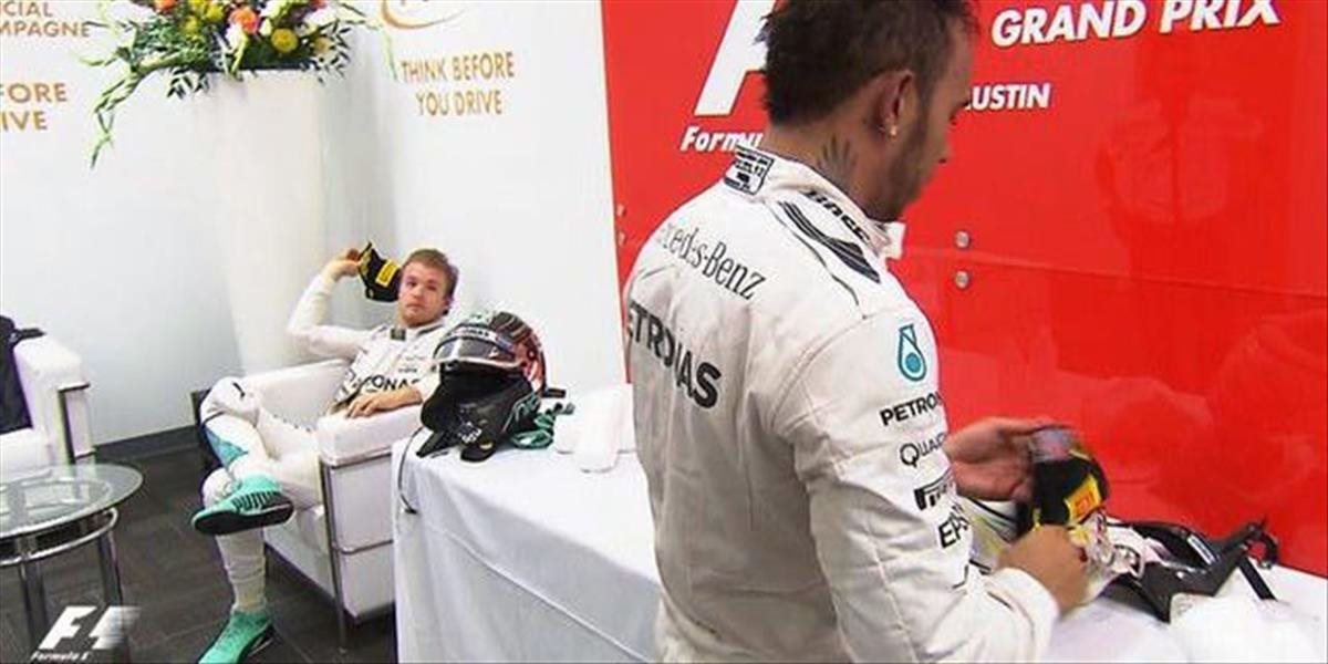 VIDEO Frustrovaný Rosberg po pretekoch hodil do Hamiltona šiltovku