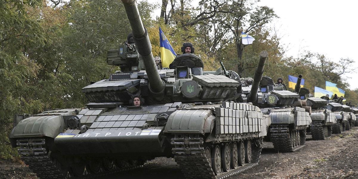 Ukrajinská armáda vraj ostreľuje terminál letiska v Donecku