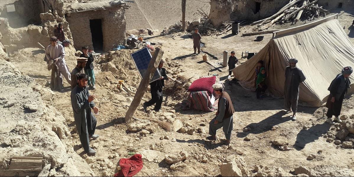Taliban vyzval humanitárne organizácie, aby "neprestali pomáhať" po zemetrasení