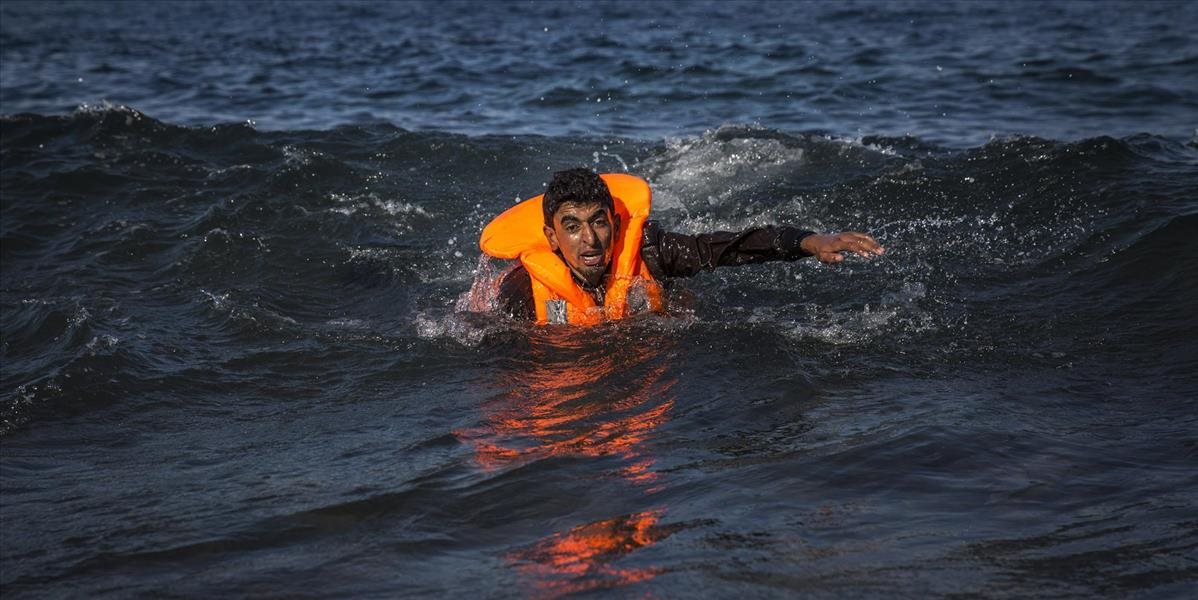 Dvaja utečenci skočili v Braunau do rieky Inn,aby preplávali do Nemecka