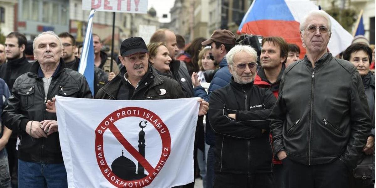 Stovky ľudí demonštrovali v Prahe a iných mestách proti migrantom
