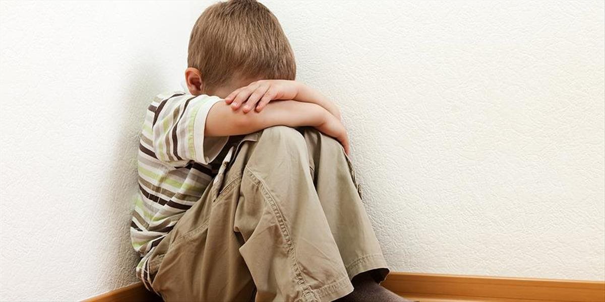 Násilie postihuje deti doma i v škole, stretávajú sa aj so šikanou