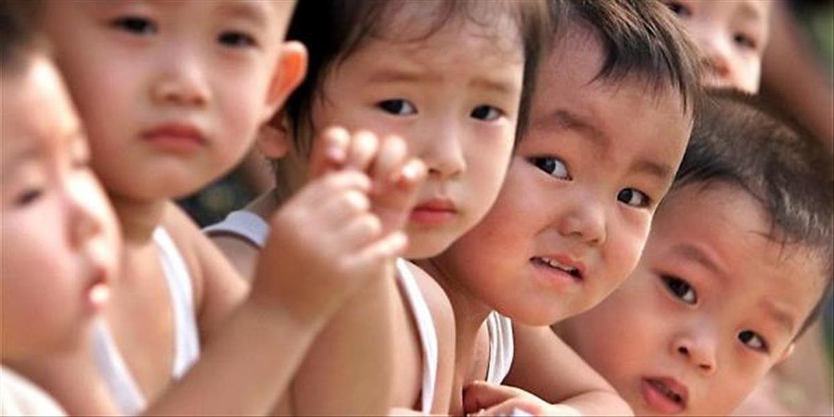 Čína zruší politiku jedného dieťaťa, na druhého potomka bude mať právo každý pár