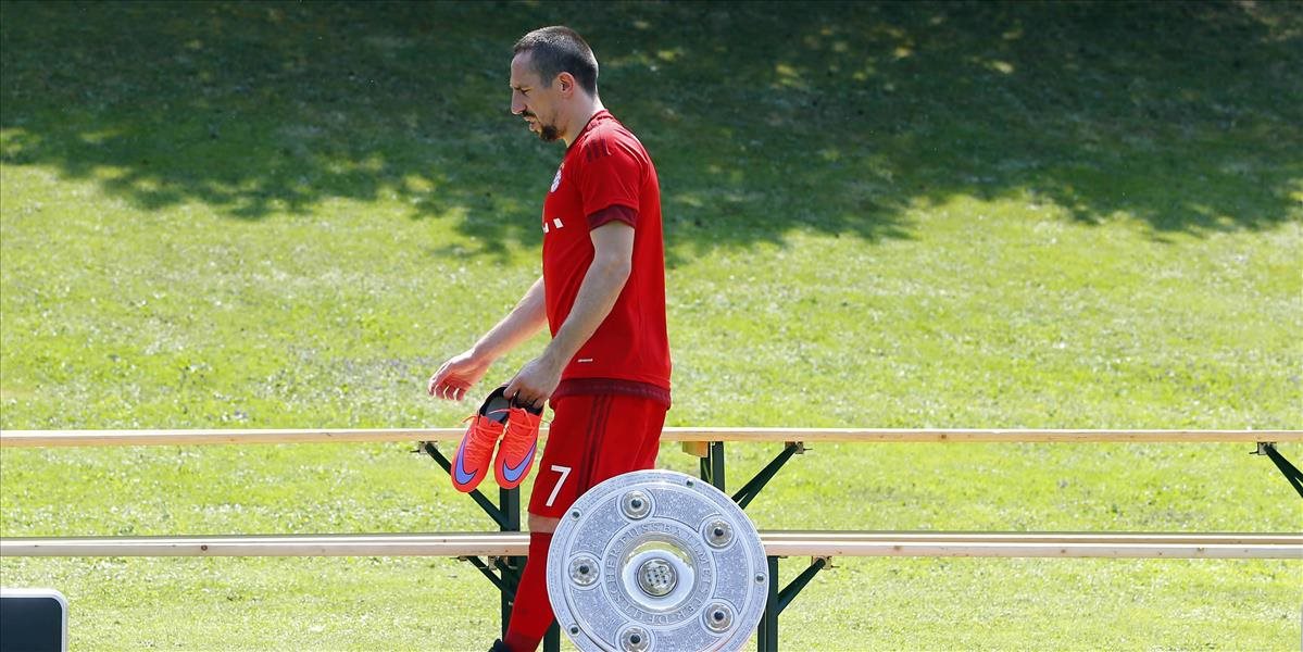 VIDEO Ribéry po prvý raz od zranenia trénoval s loptou
