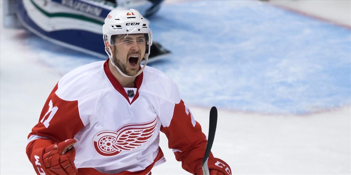 NHL: Tatar prispel gólom a asistenciou k triumfu Detroitu v Ottawe