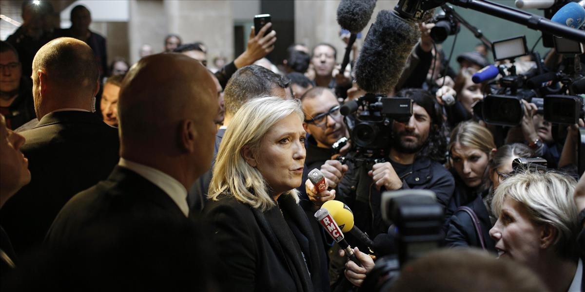 Podpora Marine Le Penovej u voličov pravice vzrastá