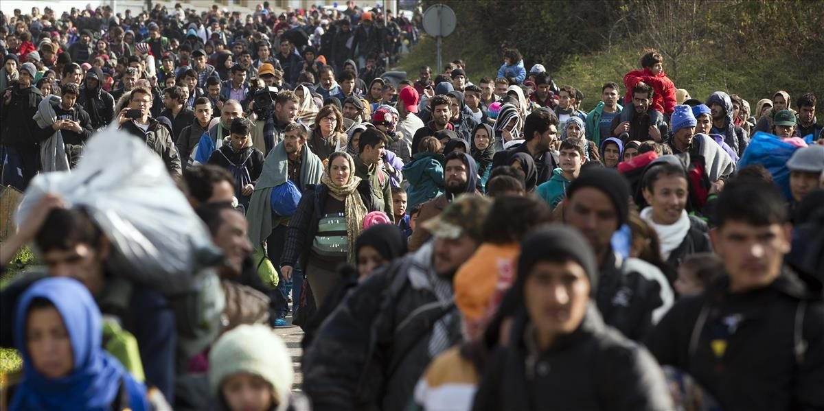 Maďarsko nemá kam vyhostiť stovky migrantov, Srbsko ich odmieta prijať