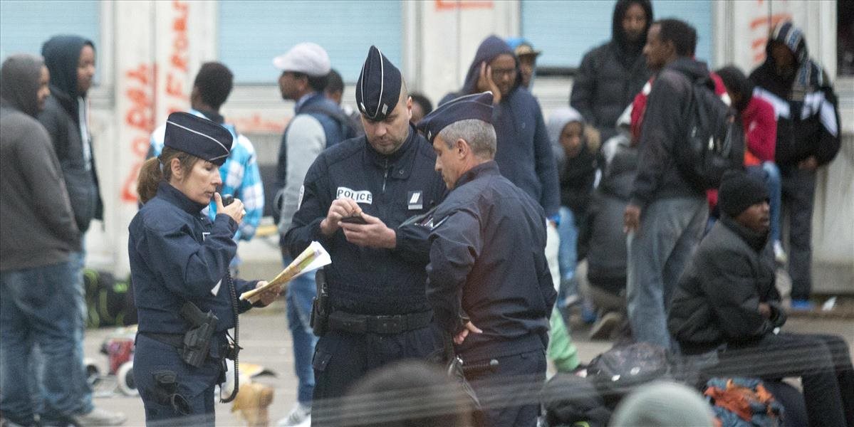 Francúzskej polícii sa podarilo rozbiť už 200 sietí pašerákov ľudí