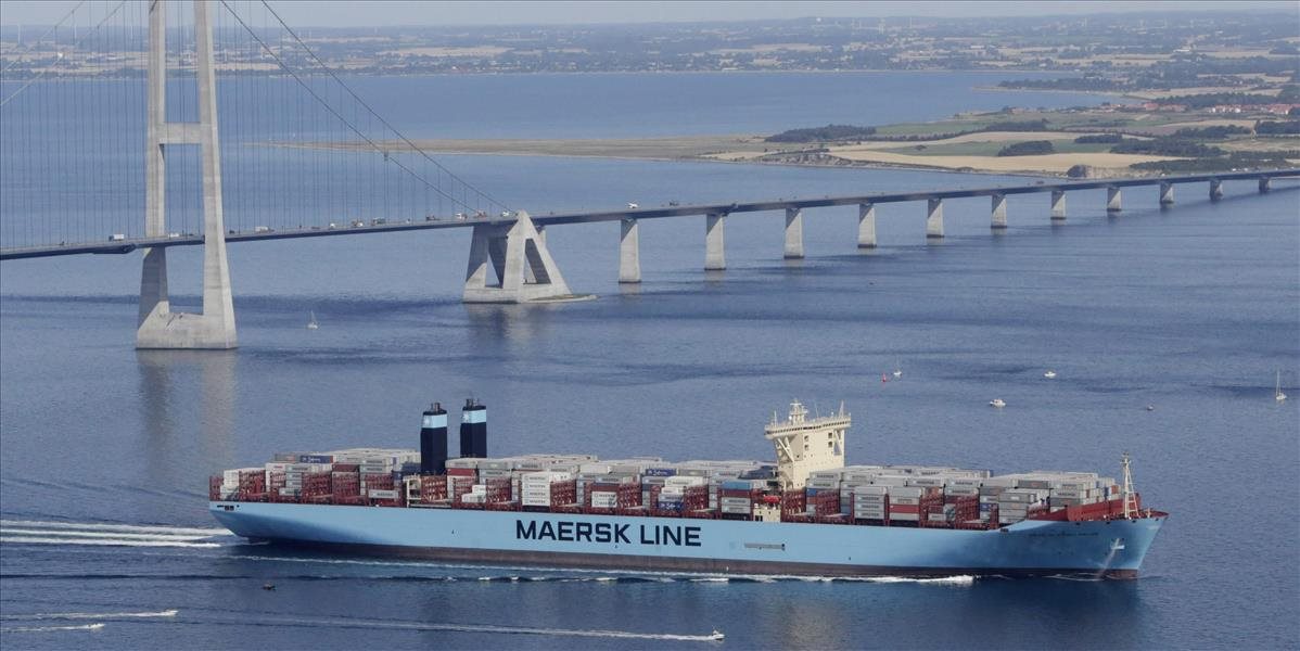 Dánska lodiarska firma Maersk Line plánuje zrušiť 4-tisíc pracovných miest