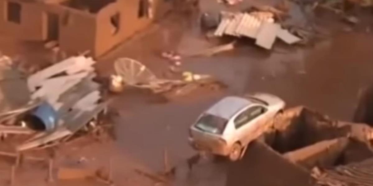 VIDEO Tragédia v Brazílií: Pri zosuve pôdy po pretrhnutí hrádze zahynulo sedem ľudí