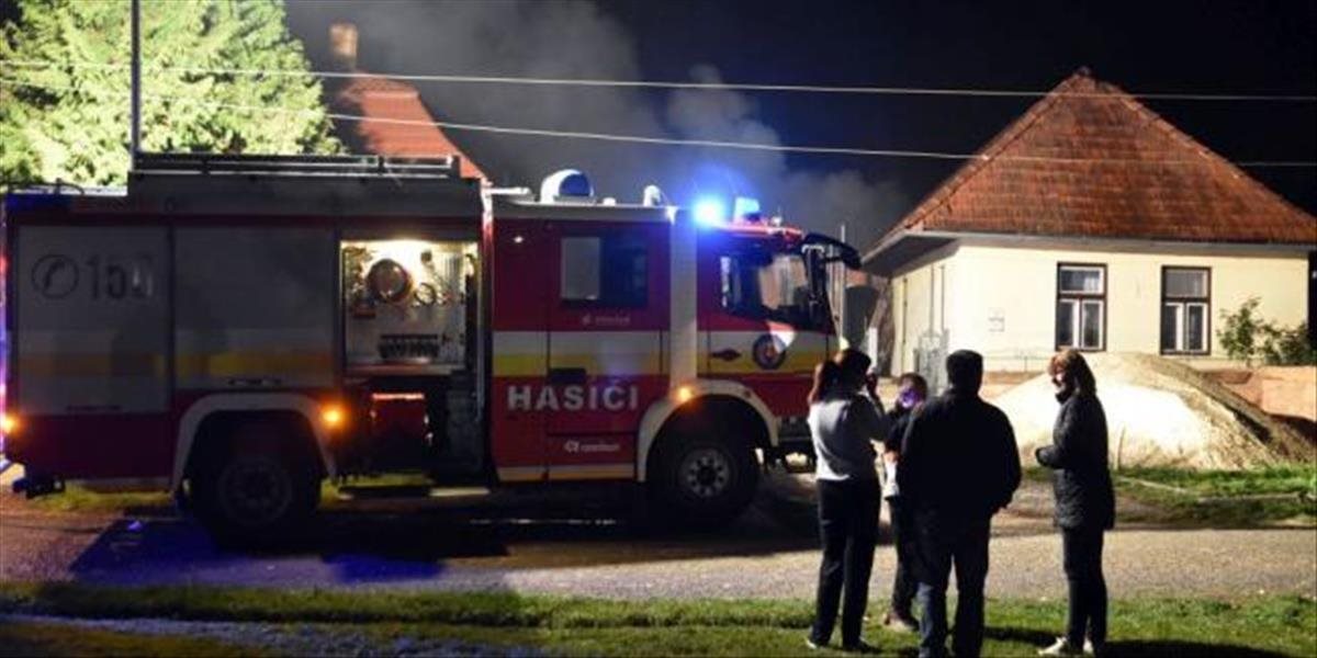 Požiar sa z kotolne šíril na rodinný dom, zasahovali hasiči