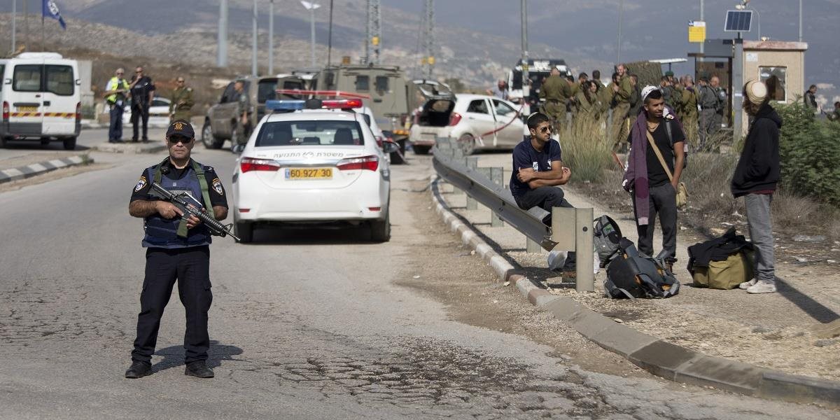 Štyria Izraelčania utrpeli zranenia pri útoku Palestínčana autom