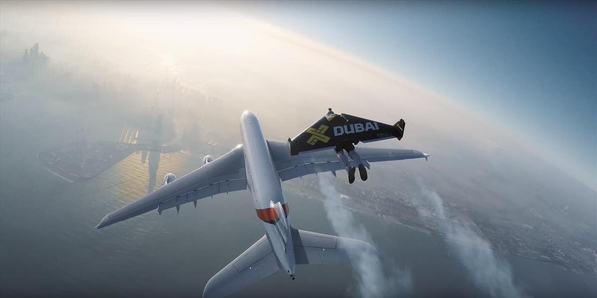VIDEO Blázni s krídlami na chrbte leteli vedľa Airbusu