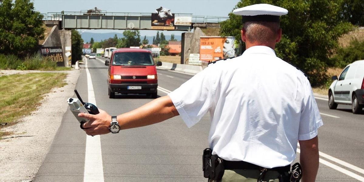 Na vodičov v Pezinku a okolí si popoludní posvieti polícia