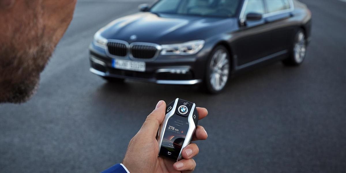 VIDEO Nové BMW zaparkuje aj bez šoféra
