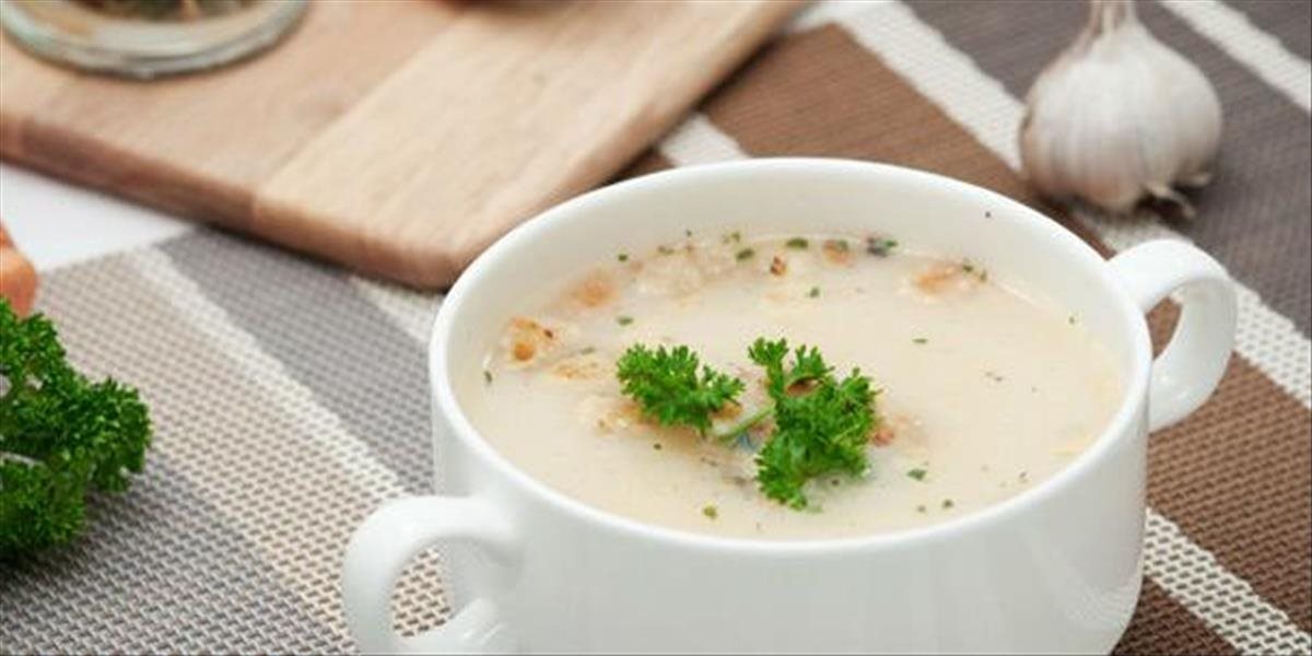 FOTO Recept: Krémová cesnaková polievka