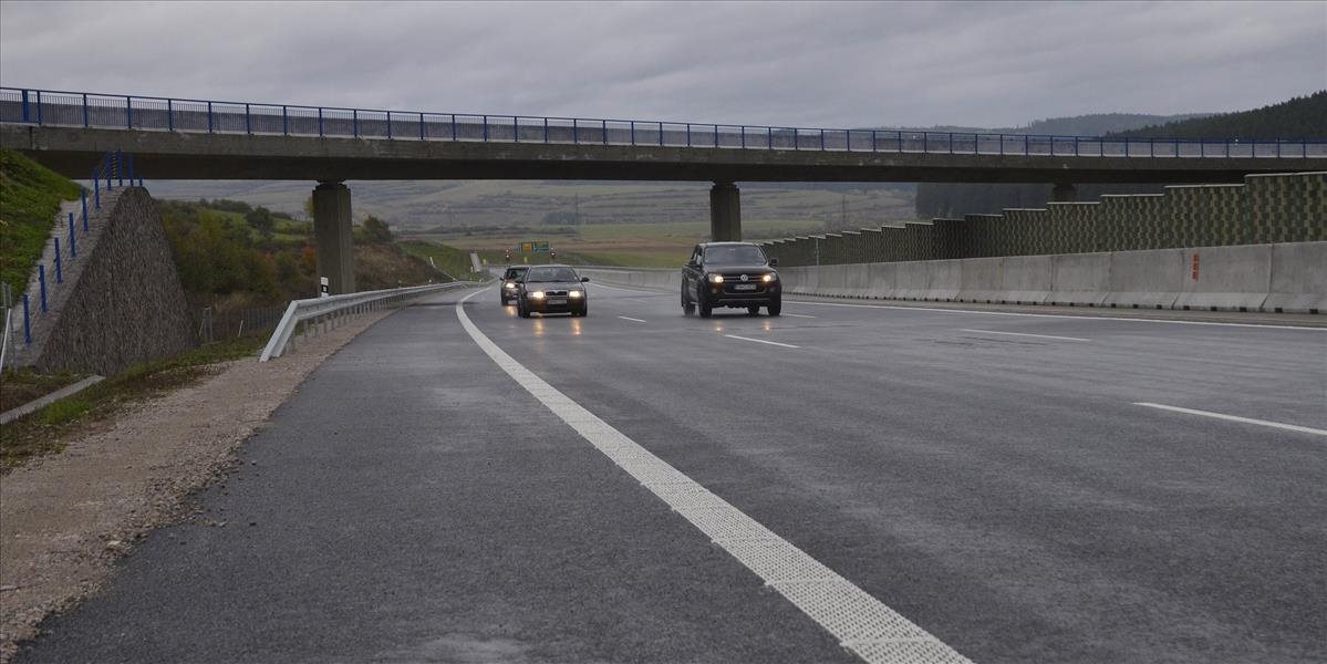 Diaľničiari plánujú rozšíriť úsek D1 Senec - Blatné