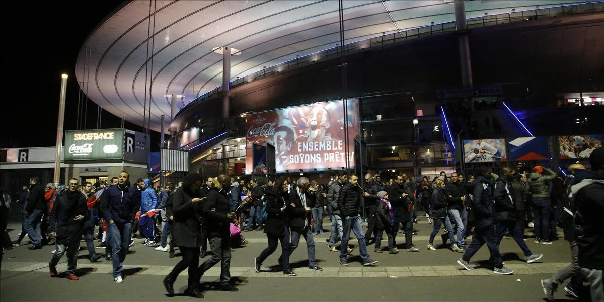 Ochranka na Stade de France nepustila atentátnika cez turniket