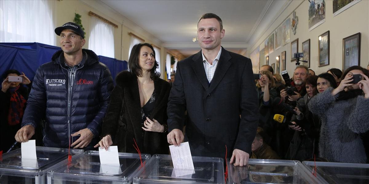Druhé kolo komunálnych volieb na Ukrajine rozhodne o starostovi Kyjeva