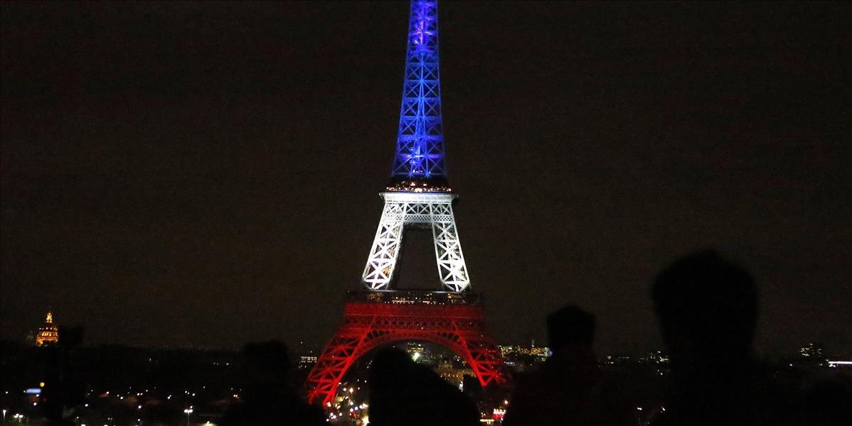 Eiffelova veža v Paríži je opäť otvorená širokej verejnosti
