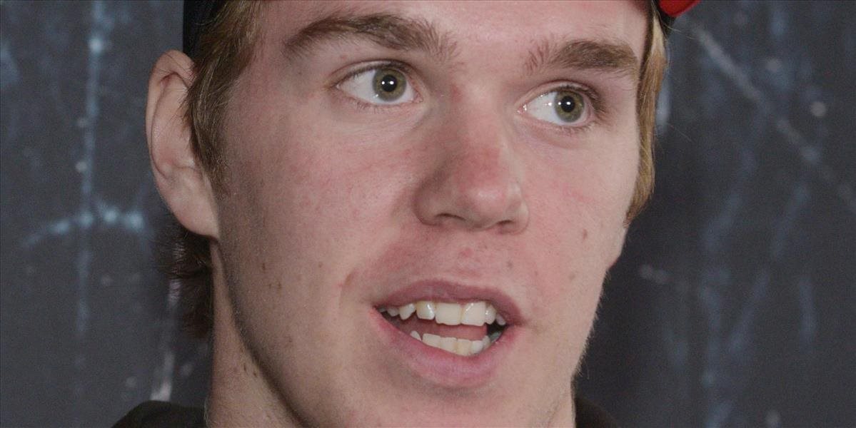 NHL: Mladý McDavid myslí pozitívne, kosti sa zahoja