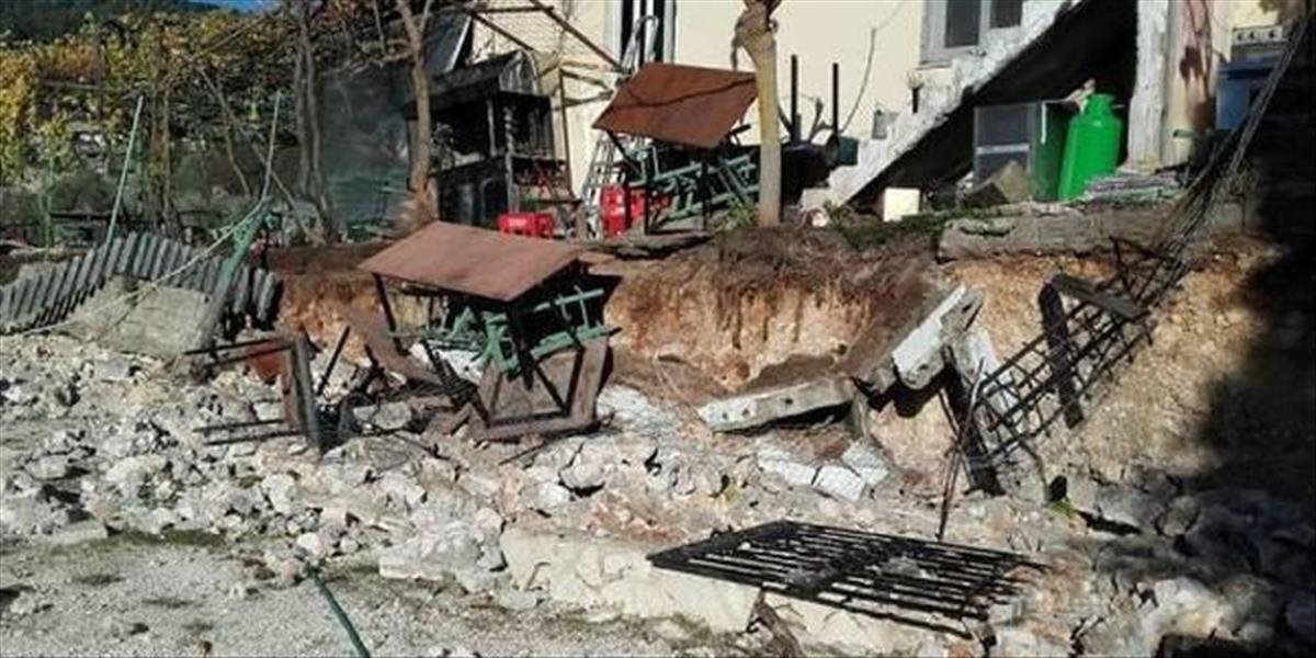 VIDEO Ostrov Lefkada demolovalo silné zemetrasenie, zem sa chvela v celom západnom Grécku
