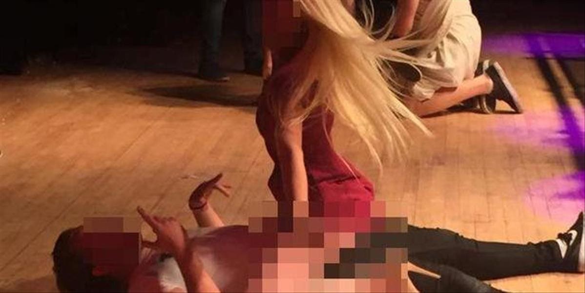 Študentská párty sa zvrhla na porno šou, o hlavnú cenu sa súťažilo "zručnosťami"