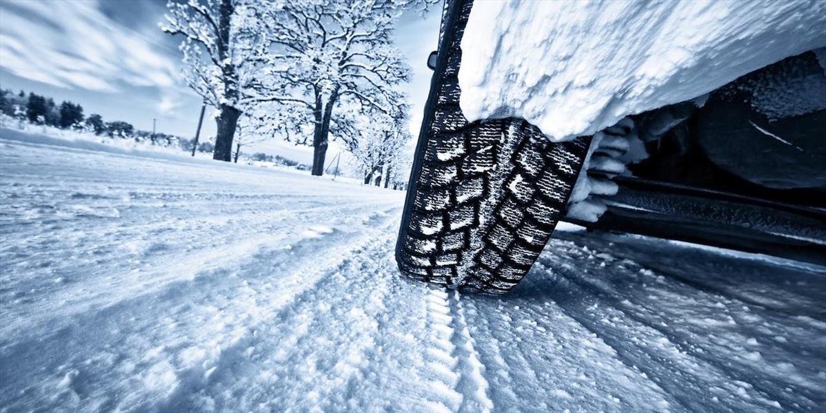 Jazdenie bez zimných pneumatík v zimnom období prináša značné riziká