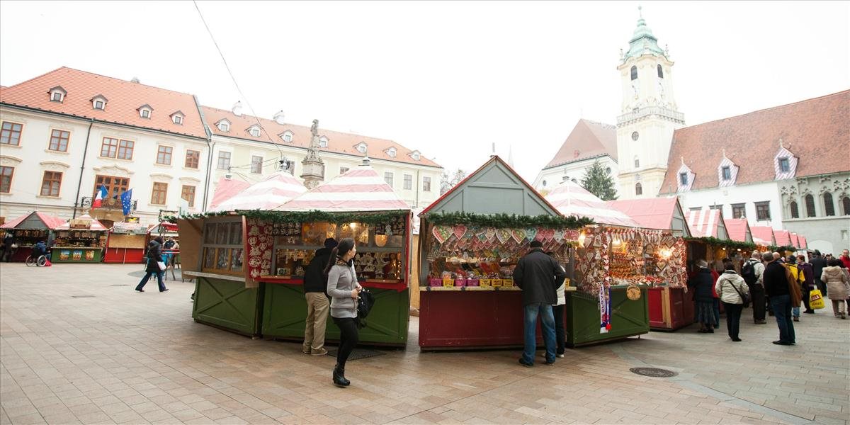 V centre Bratislavy sa dnes začínajú vianočné trhy