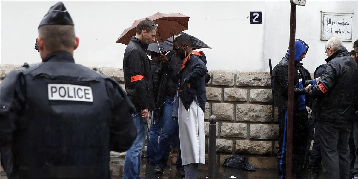 Počet obetí útokov v Paríži sa zvýšil na 130 mŕtvych