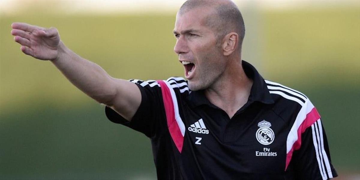 Zinedine Zidane odmietol špekulácie o nahradení Beníteza pri kormidle Realu Madrid