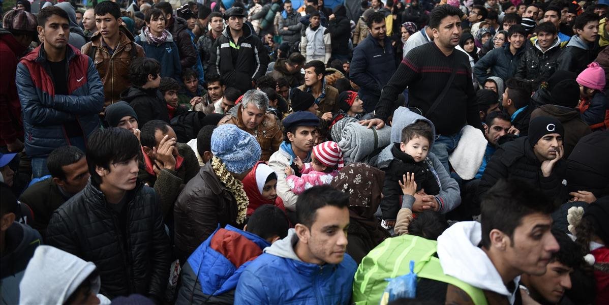 Počet migrantov prichádzajúcich do Slovinska začal klesať, v nedeľu ich prišlo len 5260