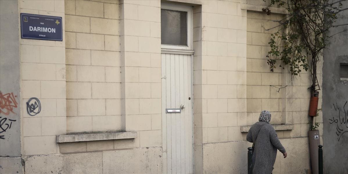 Muž, ktorý strojcovi atentátov v Paríži požičal svoj byt, zostáva vo väzbe