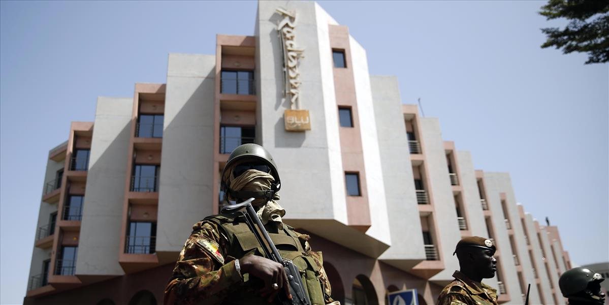 Zverejnili snímky údajných komplicov útočníkov na hotel v Bamaku