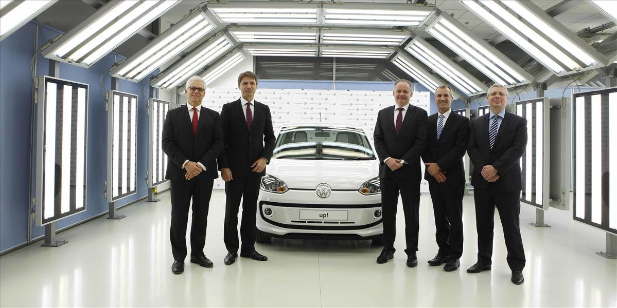 FOTO Prezident Kiska navštívil bratislavský závod Volkswagen Slovakia