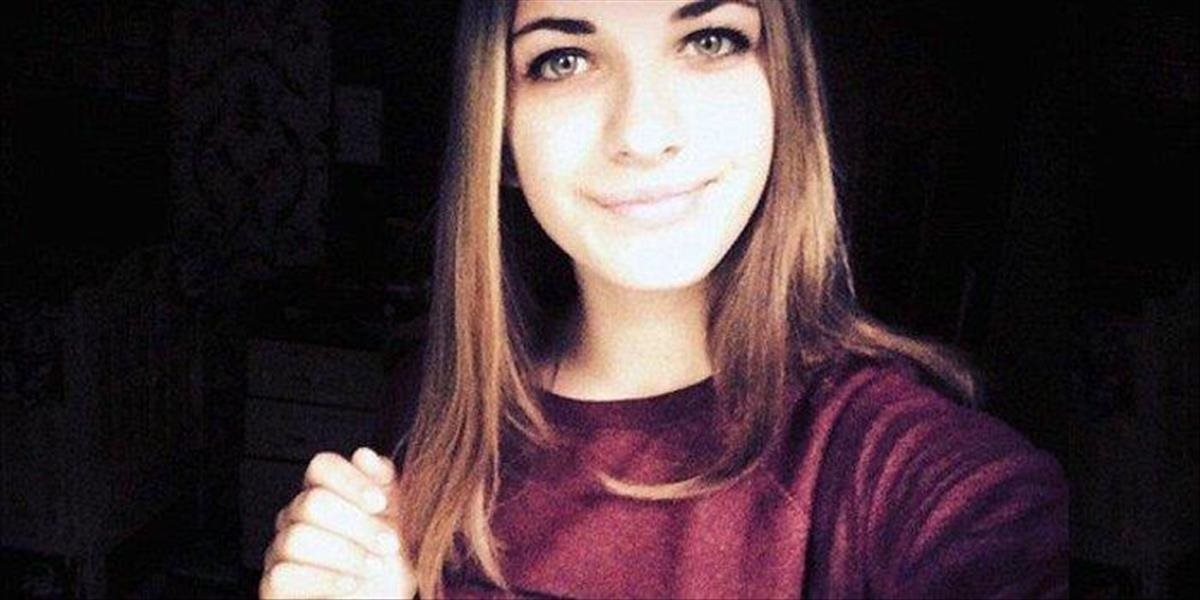 FOTO Pád ruského lietadla v Egypte: Bombu malo pod sedadlom toto mladé dievča