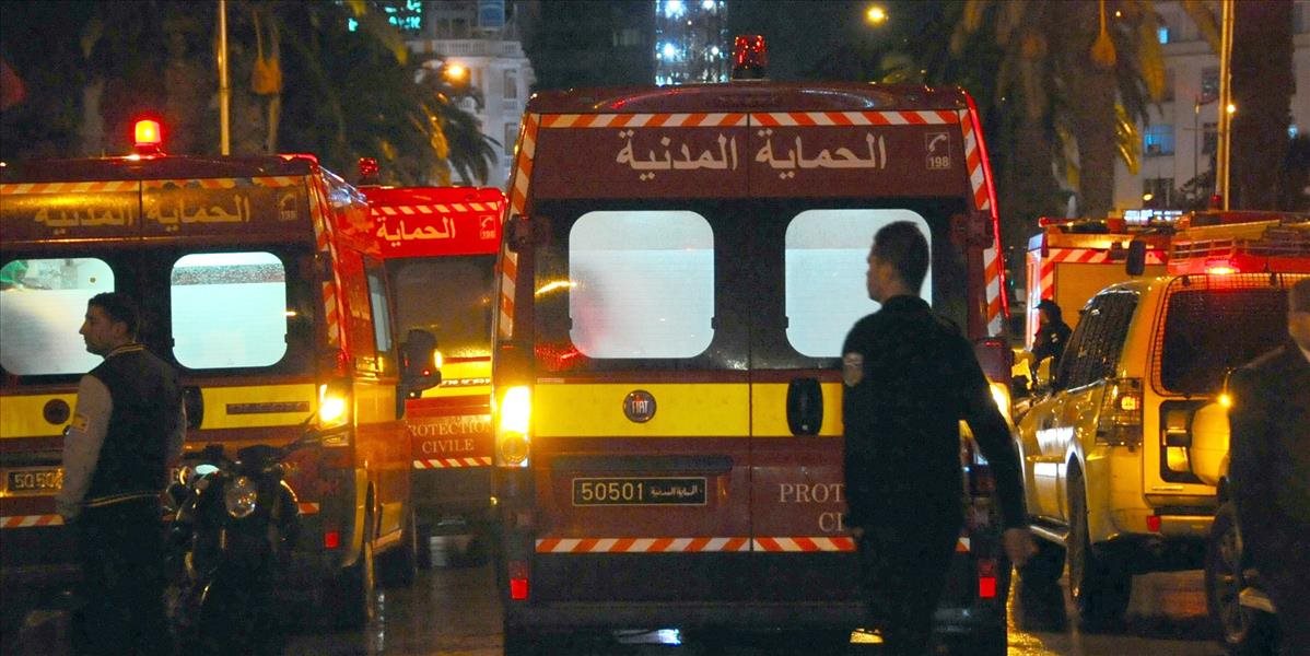 Pri útoku na autobus v Tunise zahynulo 12 ľudí, prezident obnovil výnimočný stav