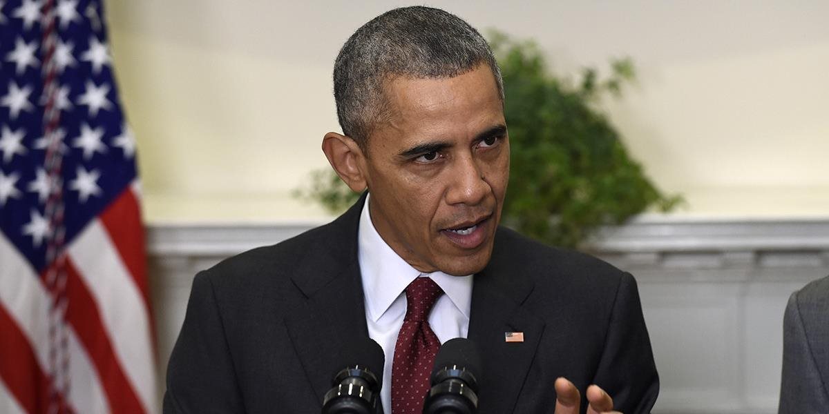 Obama podpísal zákon o obrane napriek výhradám voči riešeniu Guantánama