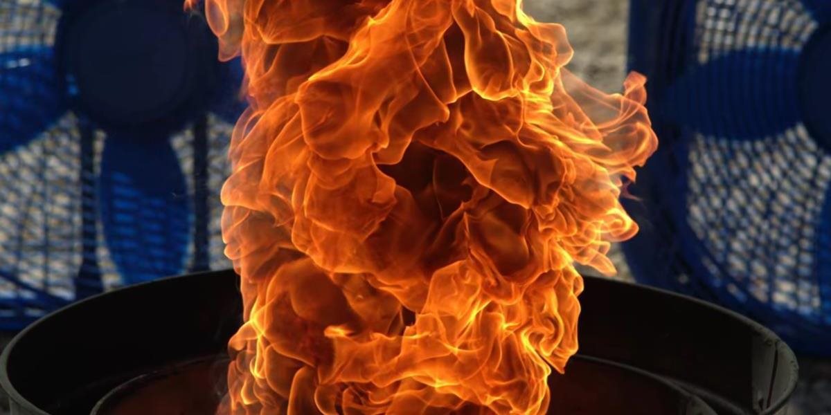 VIDEO Úchvatné spomalené zábery ohnivého tornáda