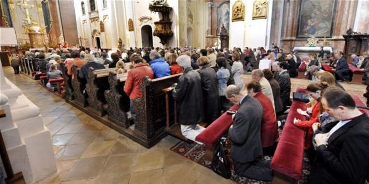 Bez štipky súdnosti: Rakušanku okradli počas omše v kostole, prišla o 1070 eur