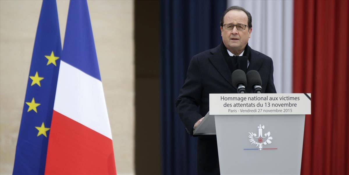 FOTO Hollande na smútočnom obrade: Islamisti majú kult smrti, my máme lásku