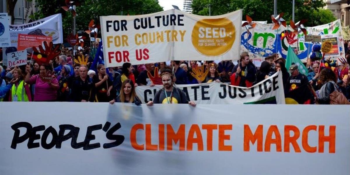 Desaťtisíce ľudí v meste Melbourne demonštrovali za väčšiu ochranu klímy