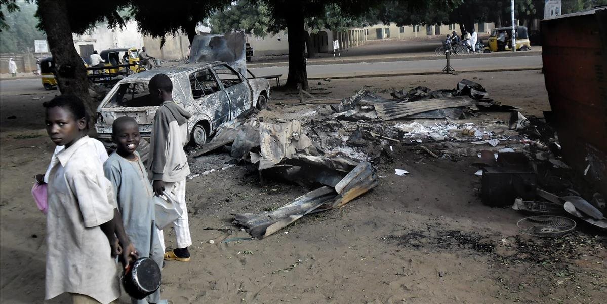 Samovražedný útok na severe Nigérie si vyžiadal najmenej 21 mŕtvych